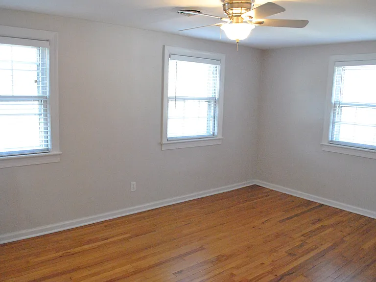 1038 Nichols Dr — Photo 34