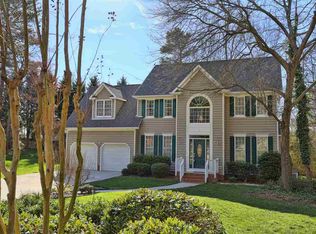2403 Flints Pond Cir, Apex, NC 27502