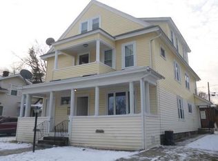 21 Carver St, Worcester, MA 01604