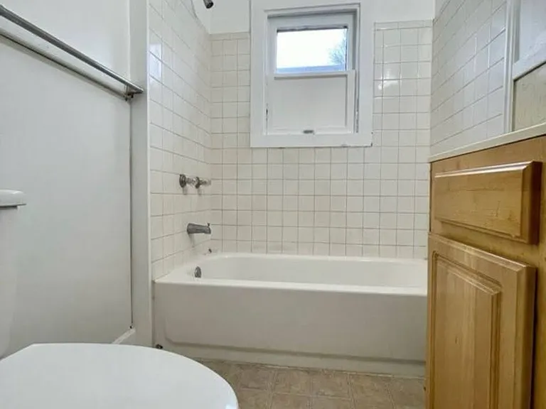 3631 Graceland Ave — Photo 6