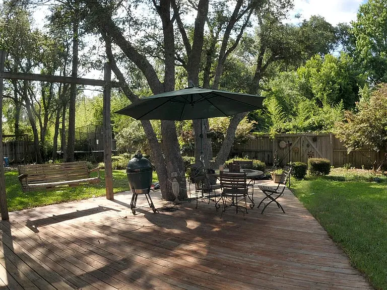 2820 Whisper Oaks Dr — Photo 5