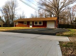 36 Langley Rd, Kendall Park, NJ 08824