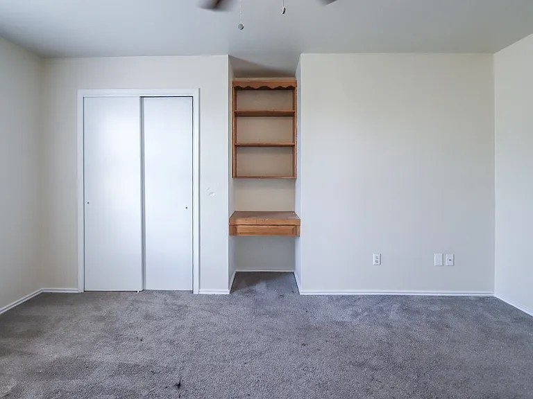 404 Jennifer Cir — Photo 25