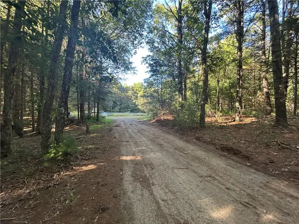 1204 Town Farm Rd, Coventry, RI 02816