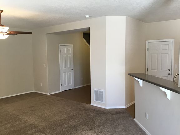 5th image of 10200 Mogollon Dr NW