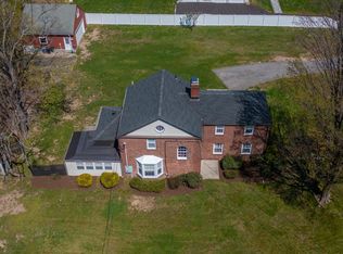 27 Brookside Dr, Darien, CT 06820