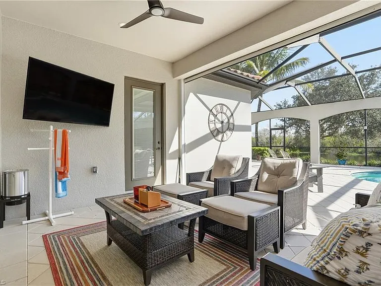 3328 Runaway Ln — Photo 24