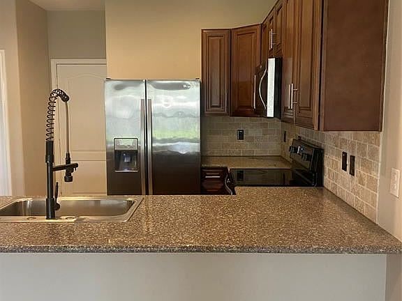 4th image of 307 Covecrest Dr #A