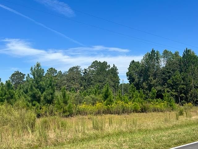 2nd image of 4827 Huffer Rd