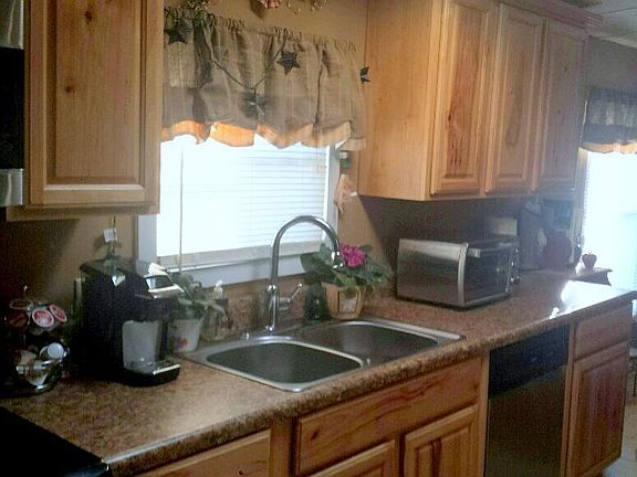 5th image of 90 Cranberry Ln