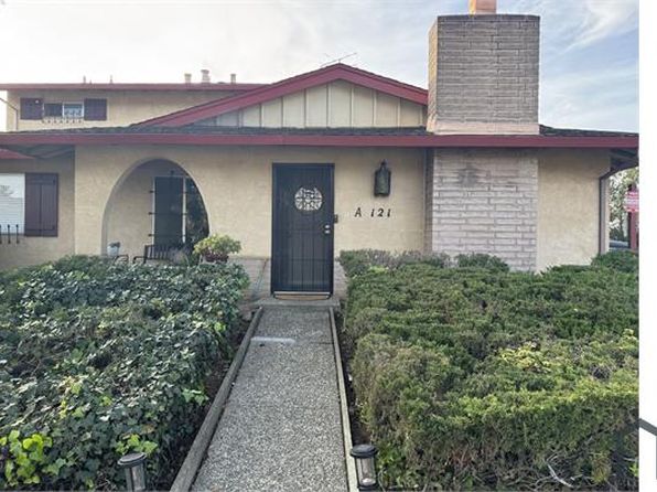 121 Yorkshire Ct APT D