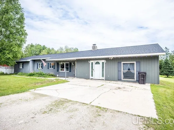 5623 W River Rd, Manistique, MI 49854