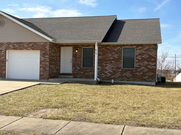 415 Station Xing, Waterloo, IL 62298