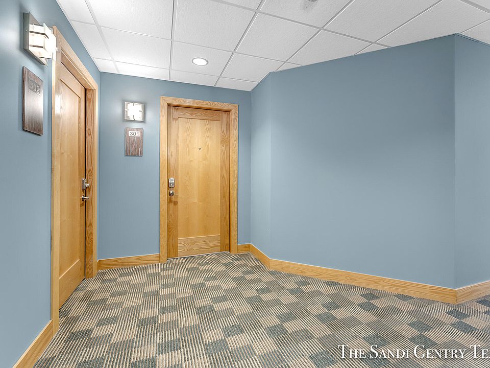 22 S Harbor Dr Grand Haven MI Zillow