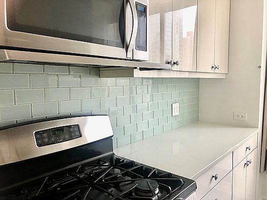 4th image of 300 E 93rd St APT 11E