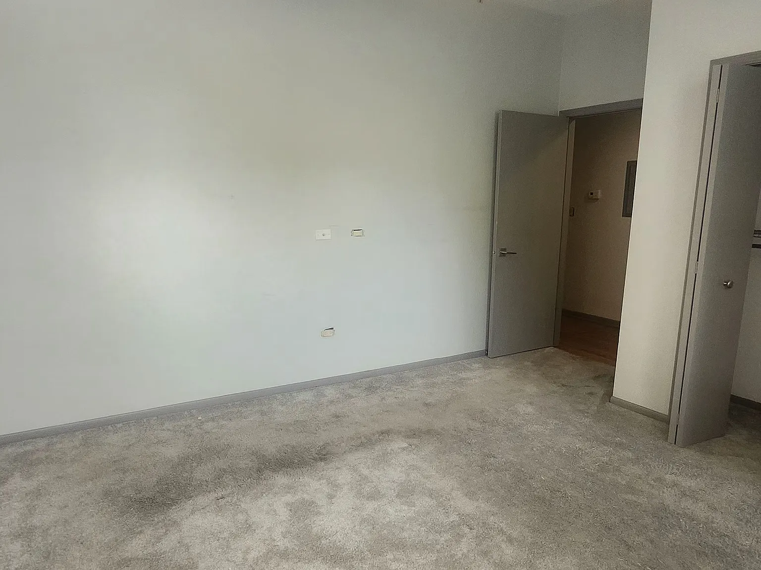 4955 S Calumet Ave — Photo 3