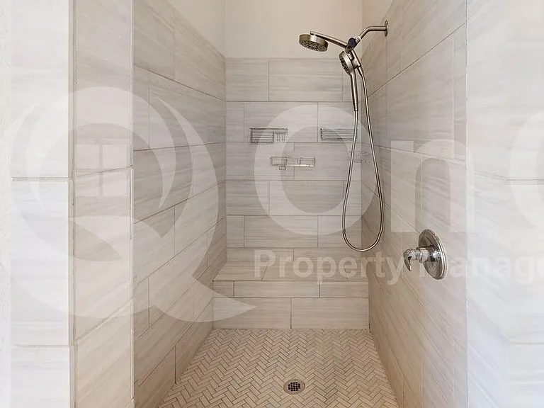 2401 Robin Way — Photo 22