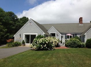 18 S Vine Ln, West Tisbury, MA 02575