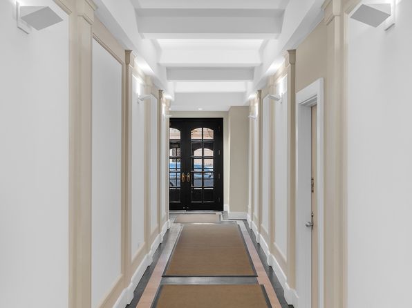 55 E 93rd St APT 4E