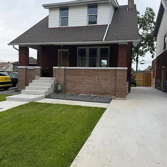 1504 Elsmere Ave — Photo 2