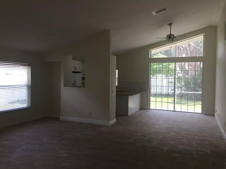 11308 Parkside Pl — Photo 10