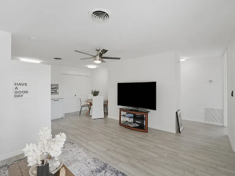 438 Granada Blvd #B — Photo 7