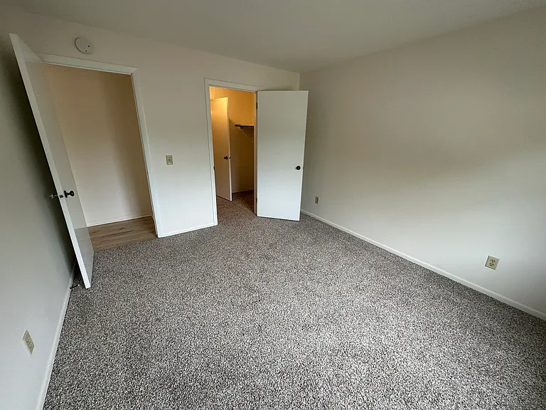 2122 Allen Blvd #27 — Photo 19