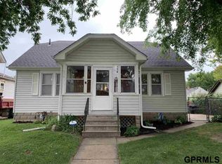 814 6th Ave, Council Bluffs, IA 51501
