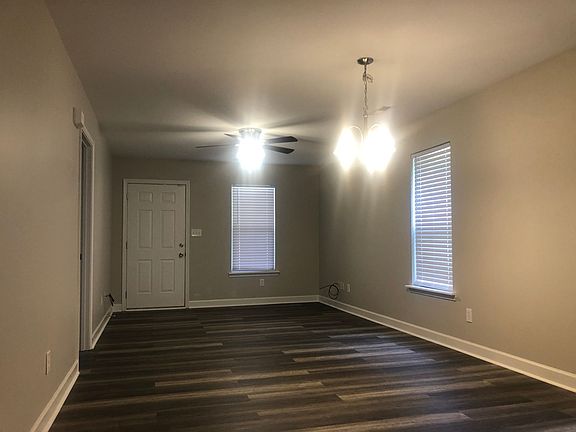 4th image of 2012 Grandhaven Dr Unit A