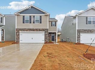 676 13th Avenue Dr NE, Hickory, NC 28601
