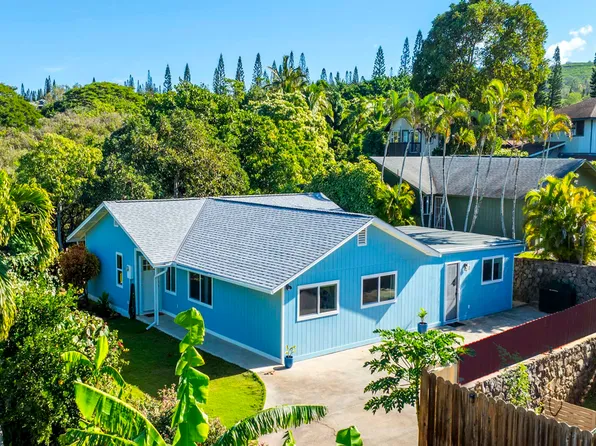 92 Loa Pl, Lahaina, HI 96761