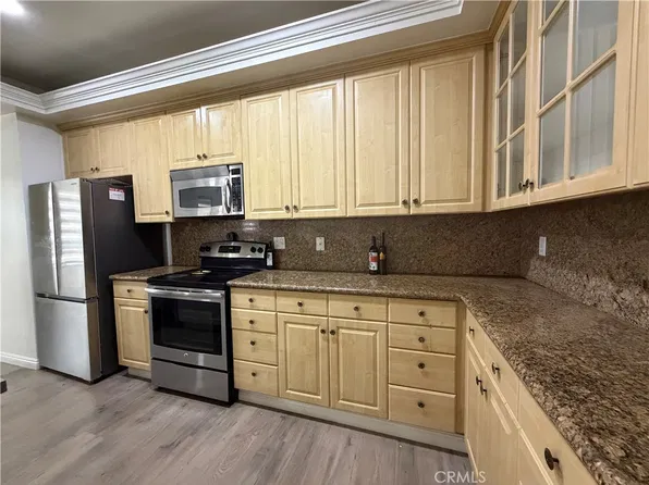 4477 Wilshire Blvd APT 104, Los Angeles, CA 90010