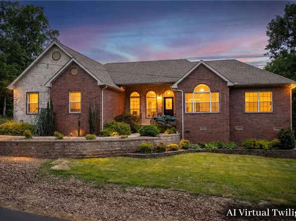 23 Harborough Dr, Bella Vista, AR 72714