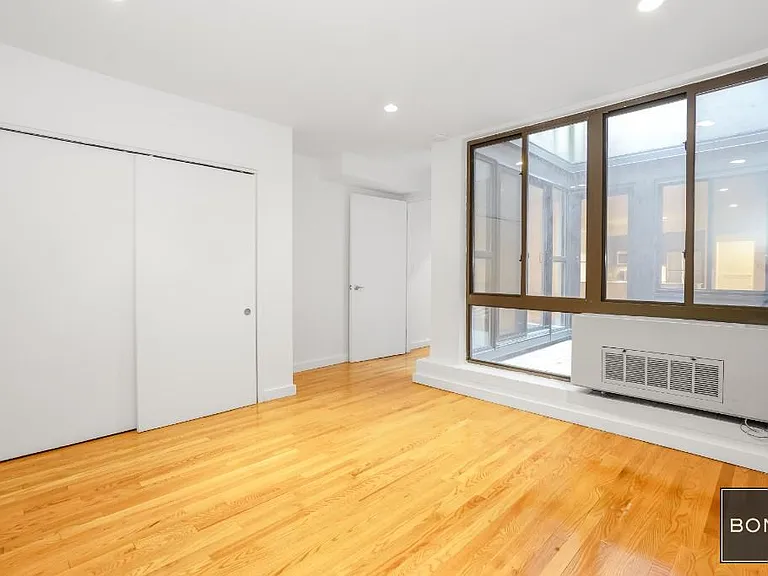 207 E 27th St #STEB — Photo 3