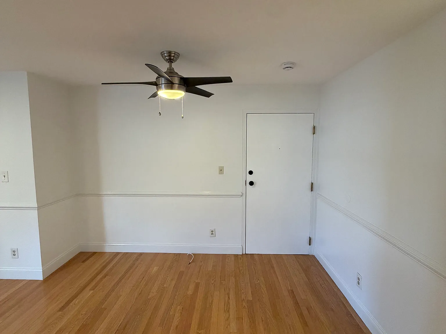 2 bed, 860 sqft, $3,800 — Photo 4