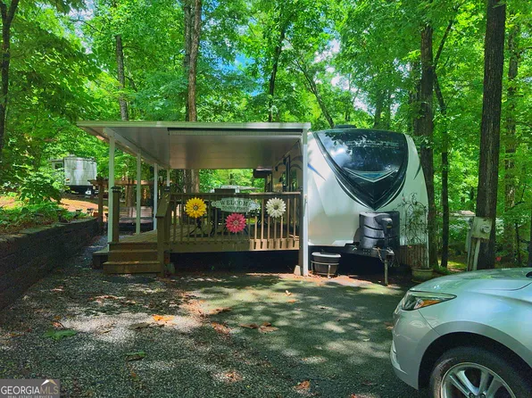 60 Park Vista Dr, Cleveland, GA 30528