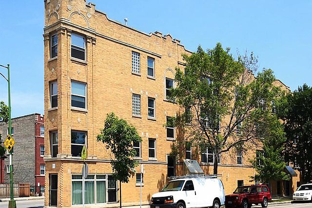 1st image of 7227 N Rogers Ave #1
