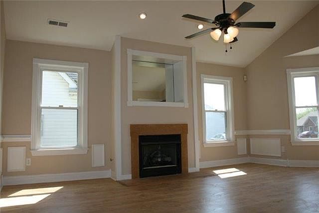 2nd image of 129 Summerlake Pl