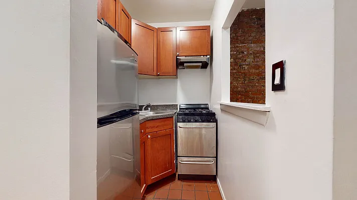 Rented by Bond New York | media 5