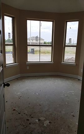 2nd image of 9527 Bricewood Oak