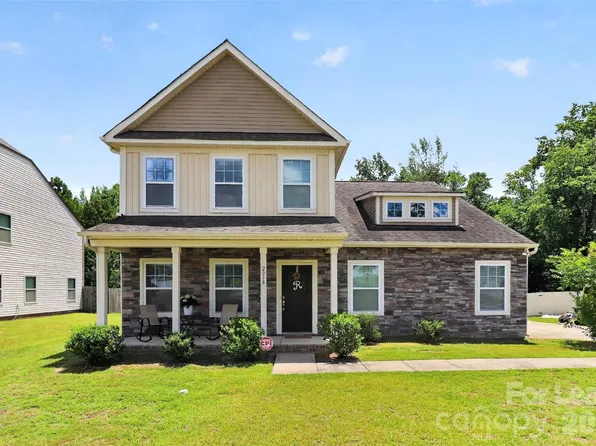 2038 Eddie Massey Ln, Rock Hill, SC 29730