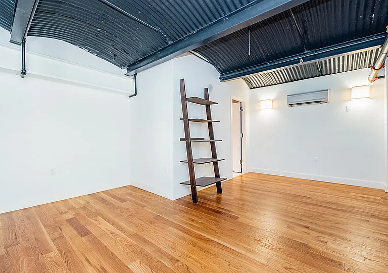 17 Monitor St #5H — Photo 6