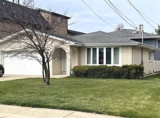 8954 Nashville Ave, Oak Lawn, IL 60453