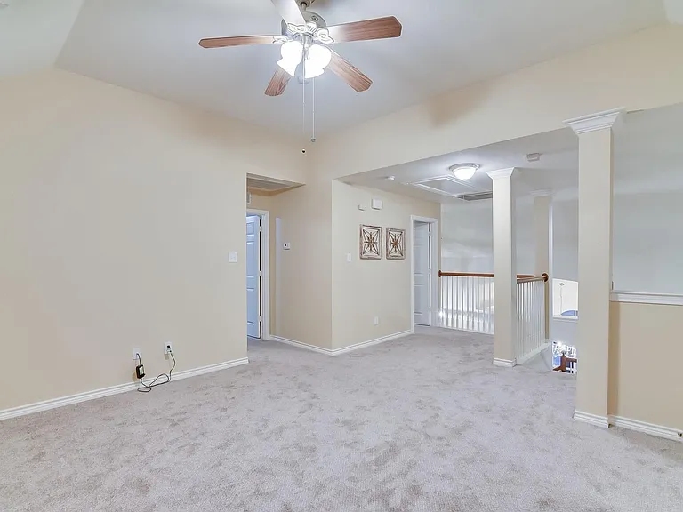 7700 Buccaneer Cir — Photo 25
