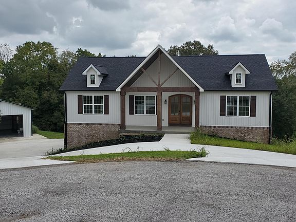 2nd image of 107 Creekside Dr