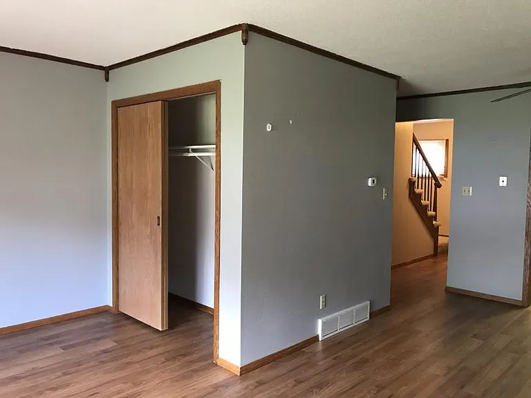 1474 Fernwood Dr — Photo 3