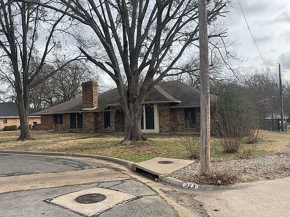 2nd image of 319 Jamie Way