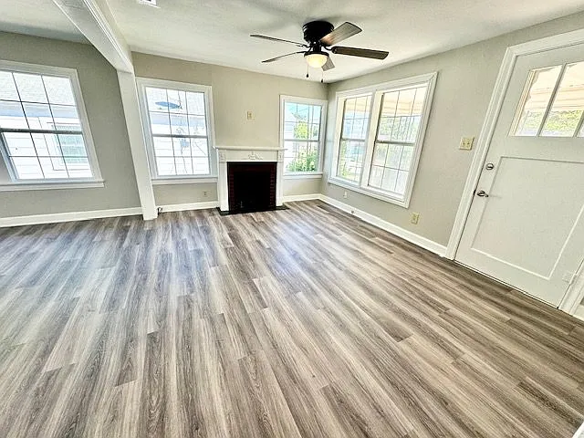 Building Photo - 313 S Boon Ave