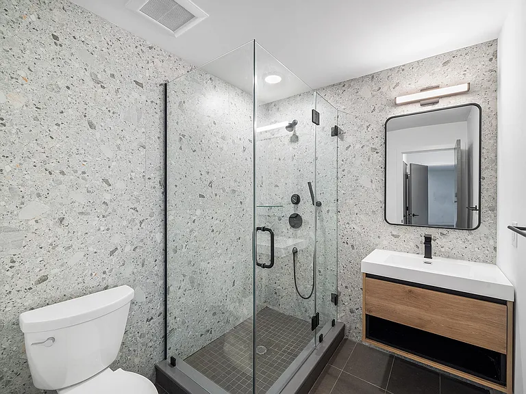 1772 N Front St #3 — Photo 12