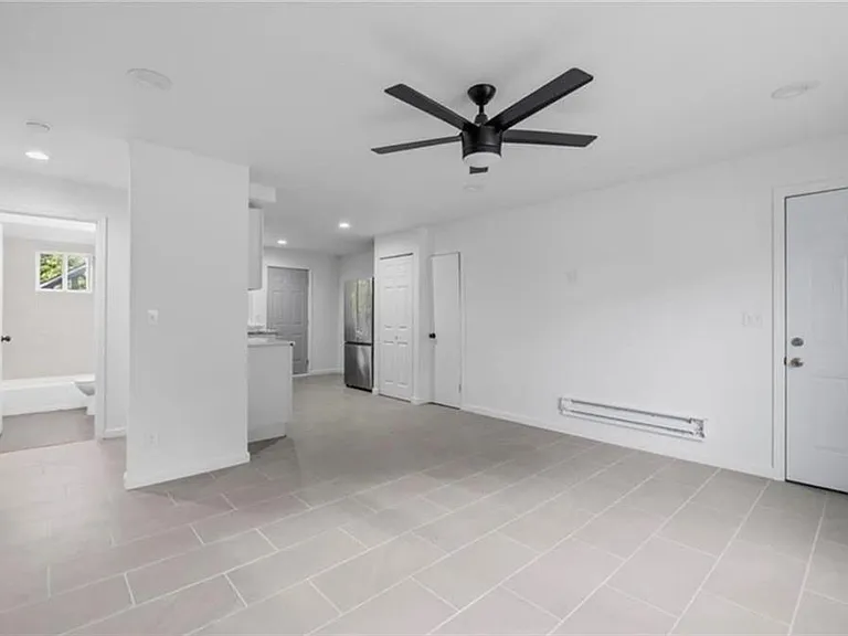 608 N College Dr #4 — Photo 15